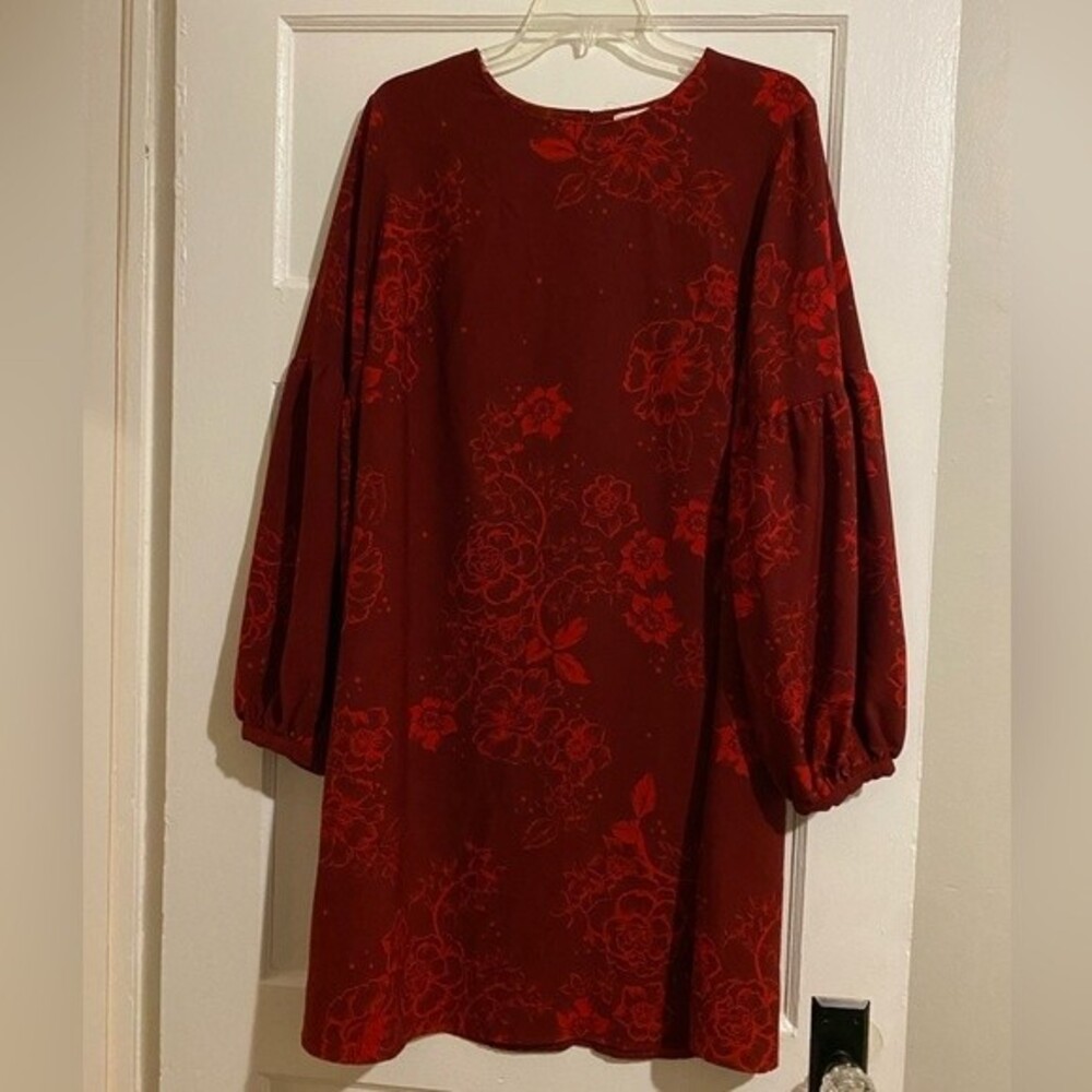 Merona Red Floral dotted pattern puffy sleeve mid length Dress
